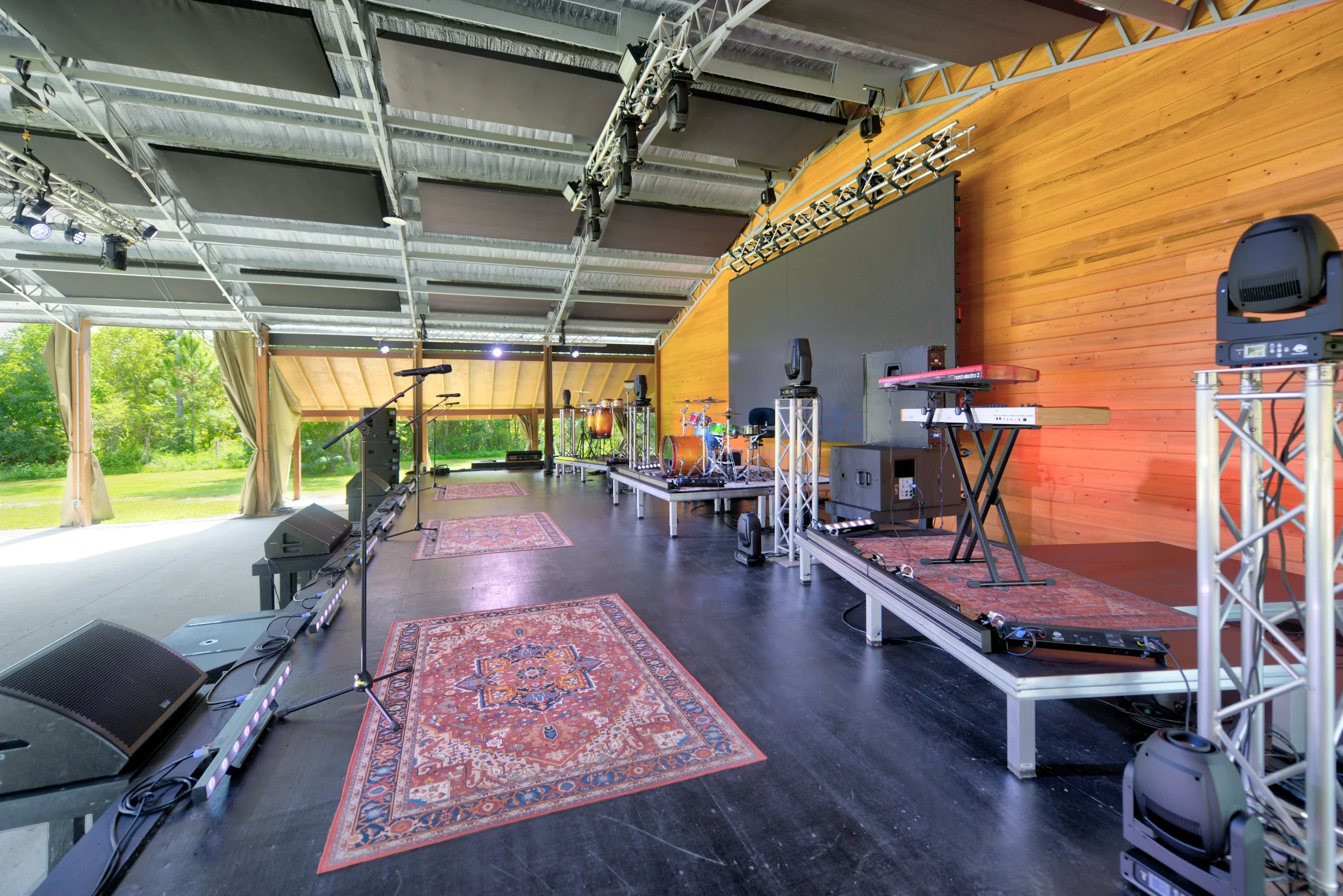 ランドバーグスタジオ Outdoor Live Music Venue in North Florida | The Venue at NFS Ranch